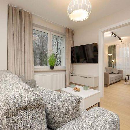 Comfortable Apartment Warsaw Wola & Balcony By Noclegi Renters 외부 사진